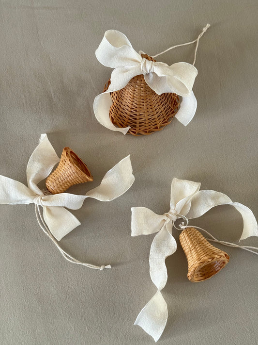 Klokker i flet m. sløjfe