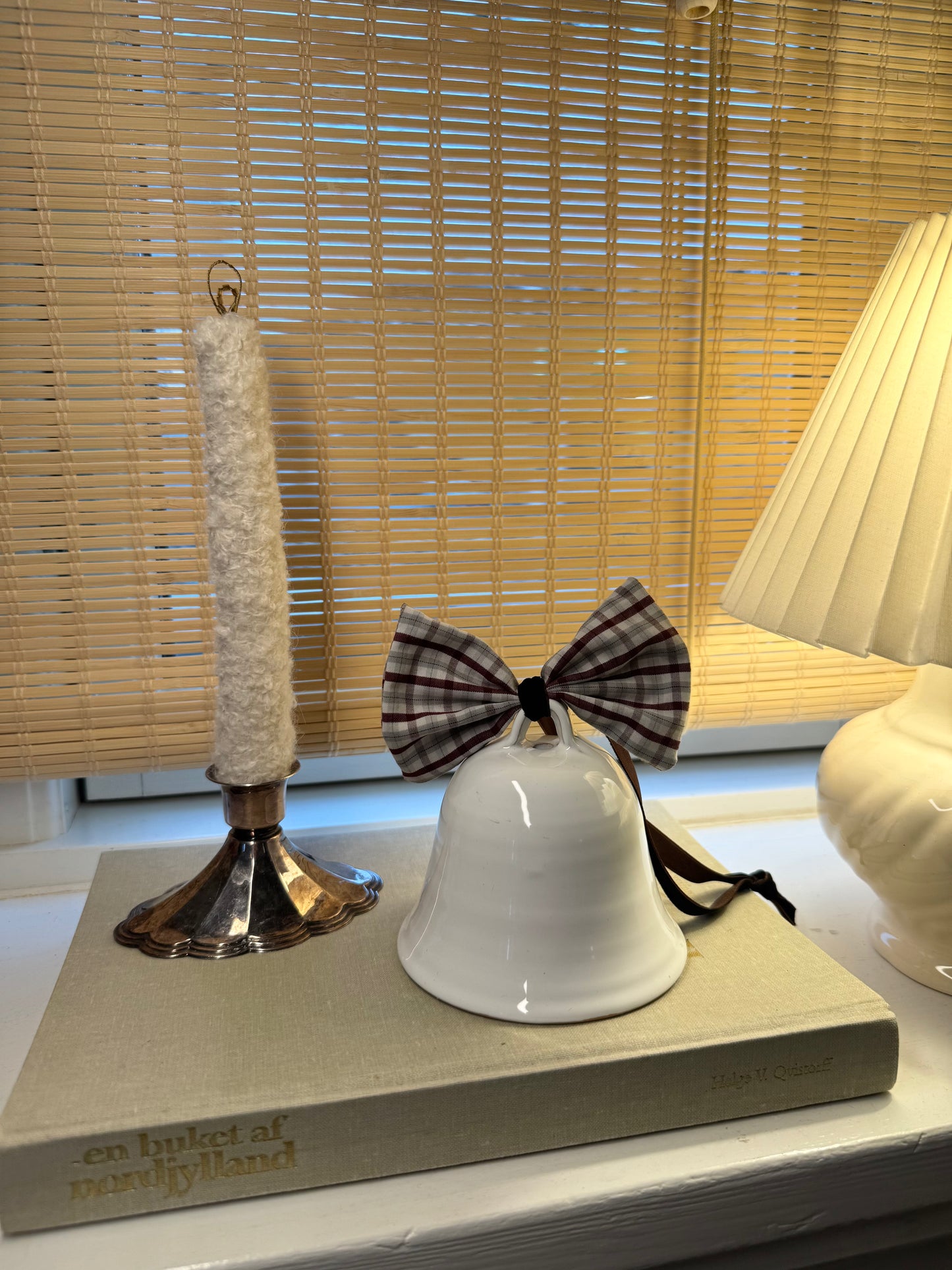 Vintage klokke med sløjfe