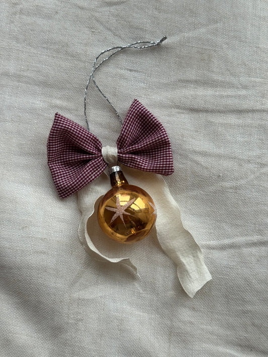 Julekugle med sløjfe - Nr. 5